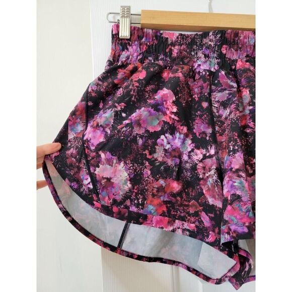 Lululemon Tracker Short V *4" Fluoro Floral Multi Sz 6 - Picture 2 of 10